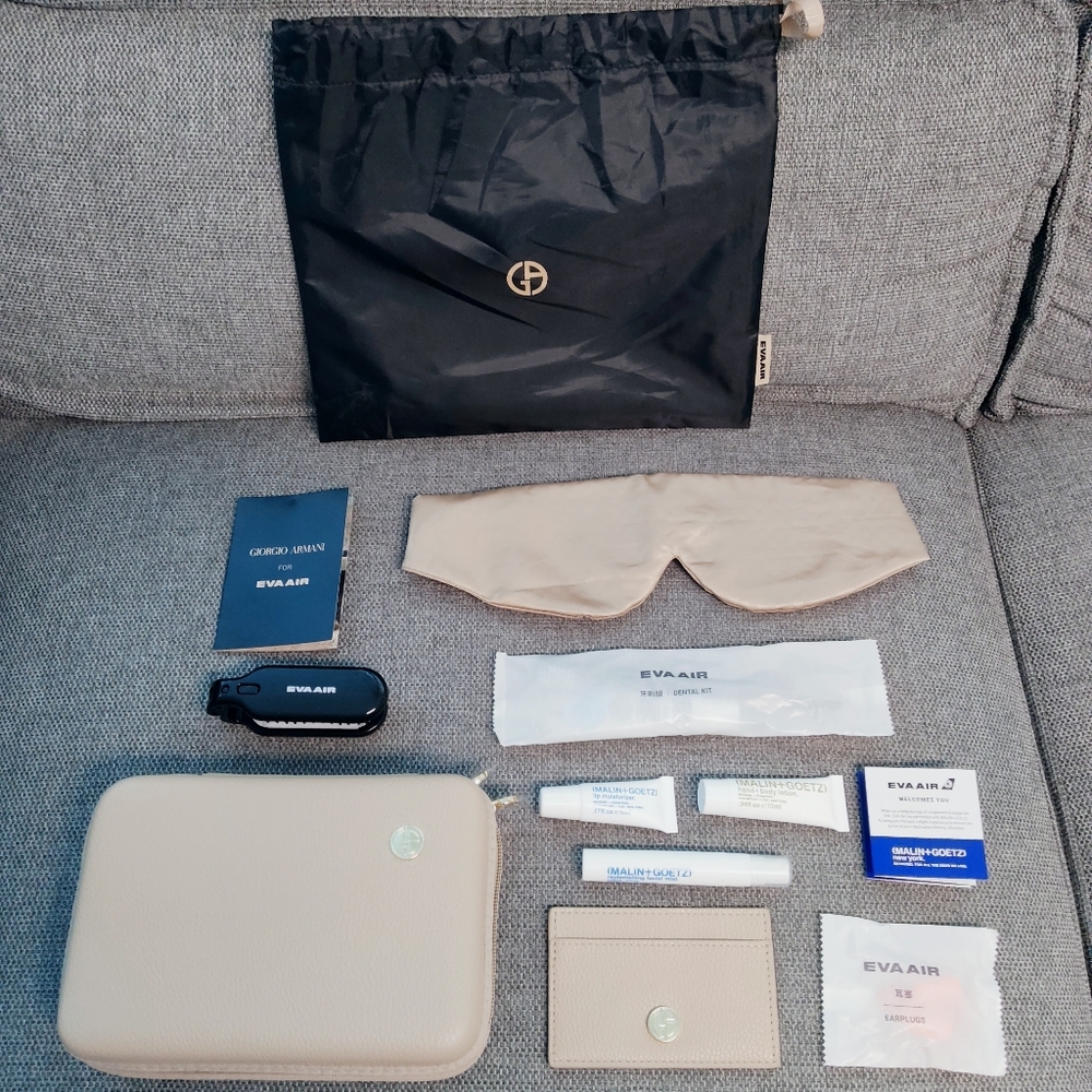[New] Eva Air X Giorgio Armani Business Class Amenity Kit Travel Set